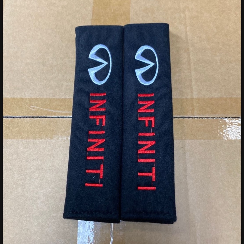 Infiniti Black Seat Belt Covers